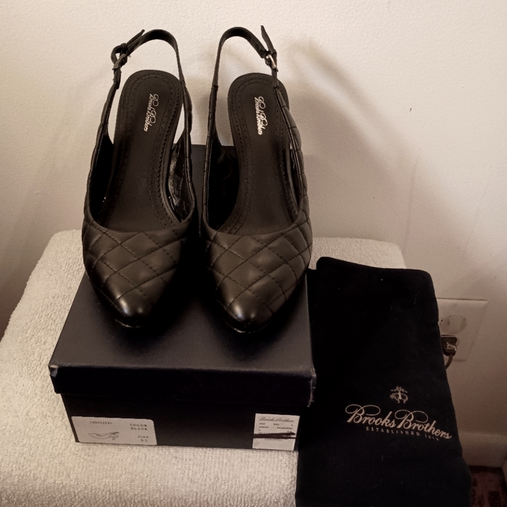 NIB Black Quilted Leather Slingback Brooks Brothers Heels Stilettos 9 1/2